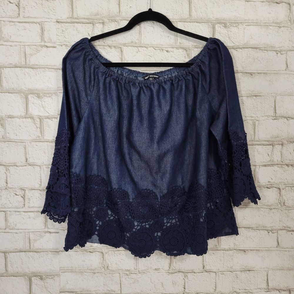 Unique Spectrum off shoulder top